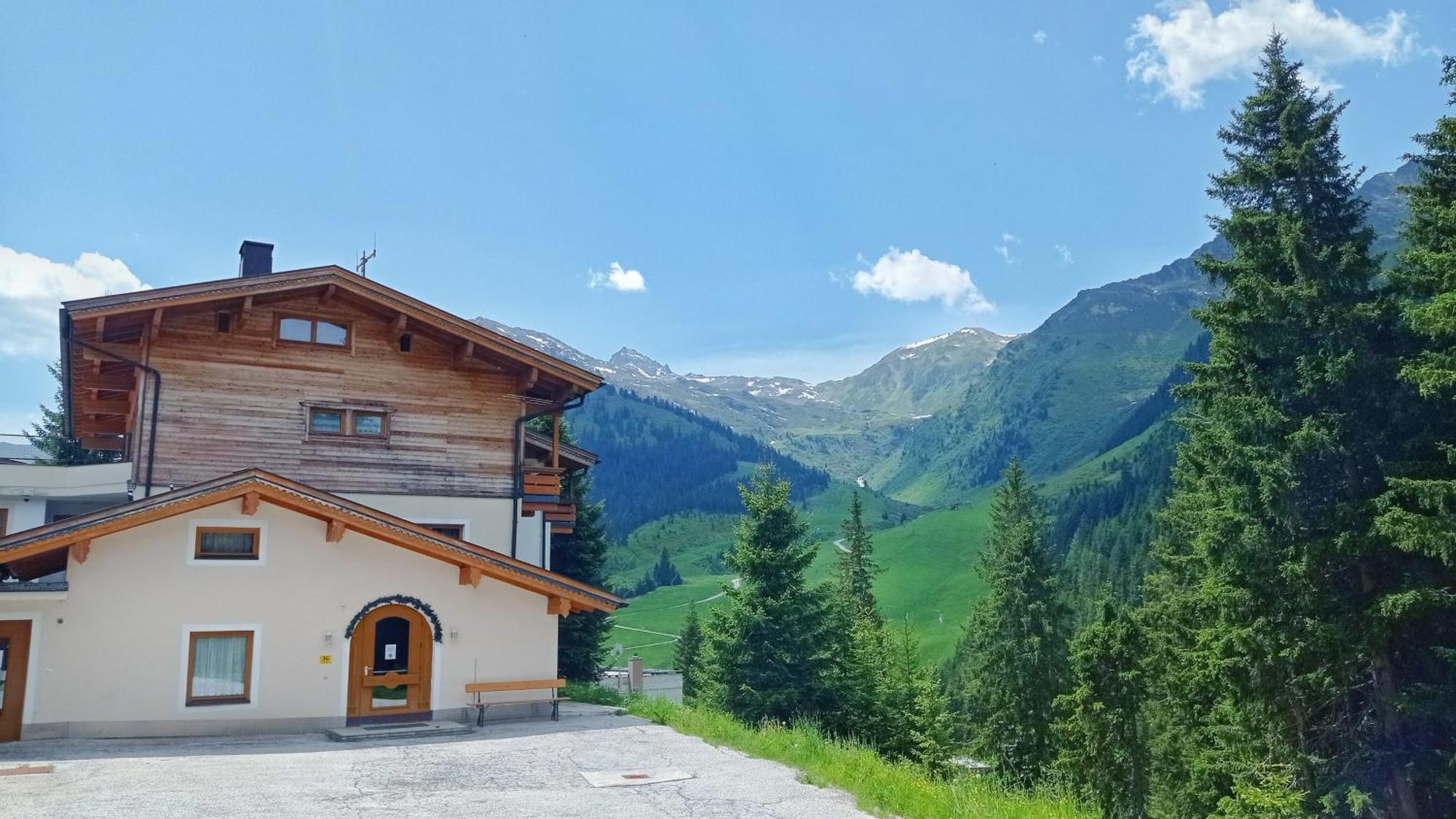 Haus Martina In Hochfuegen - Ohne Verpflegung Exterior foto